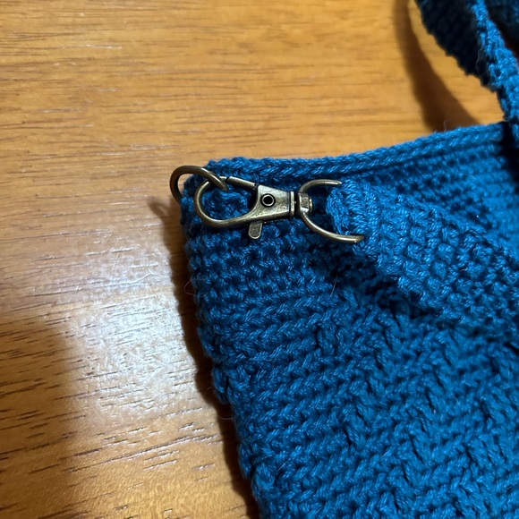 Cross body messenger bag. - Picture 4 of 6